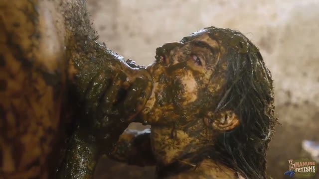 Kaitlyn Katsaros – Rough Fuck In Cowshit