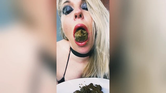 Extreme _Queen – Coprophilia Dominatrix version