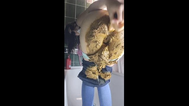 poop in skinny jeans and panties