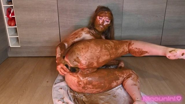 SCAT GAMES- I meet a man in a club