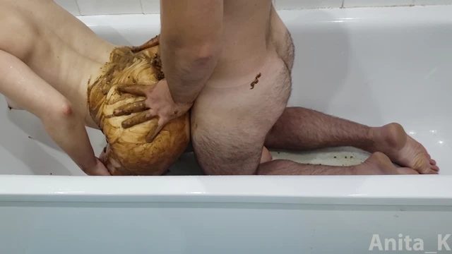 Shitting on each other smearing